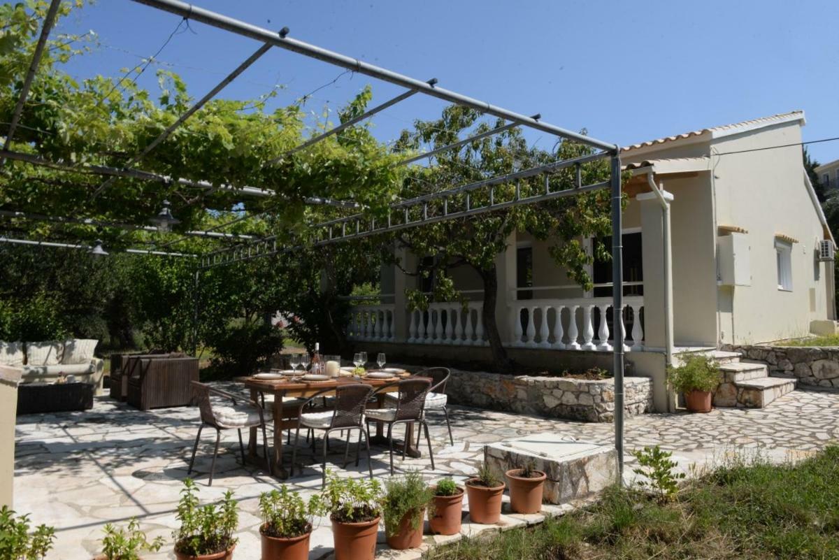 The Olive Grove House Сasa de vacaciones Kassiopi